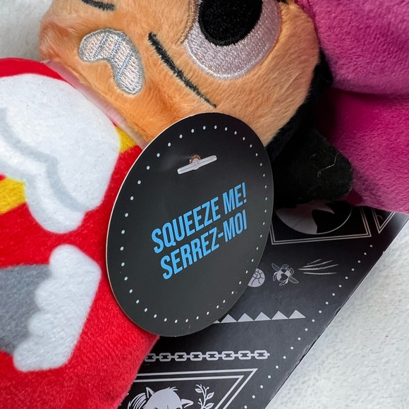 New bark brand Disney villains Captain Hook dog toy - Picture 4 of 6